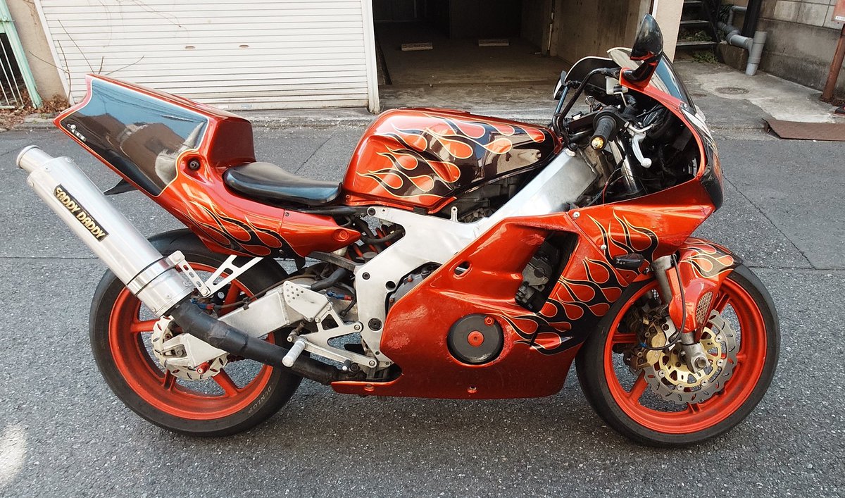 ☆320RR@走心乱舞☆ tweet media