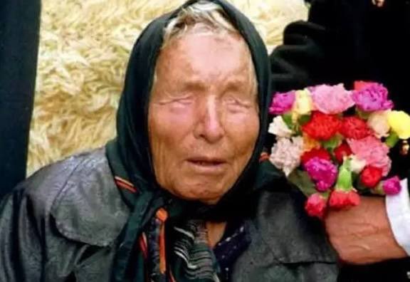 "Vendrá un tiempo, 31 años desde ahora, cuando un imbecil ponga un tuit con una profecía inventada para que otros imbéciles copien y peguen el texto entero diciendo que qué opinan. Pinches mamadas de futuro todo pendejo que tienen"

— Baba Vanga, no sé, hace 31 años.