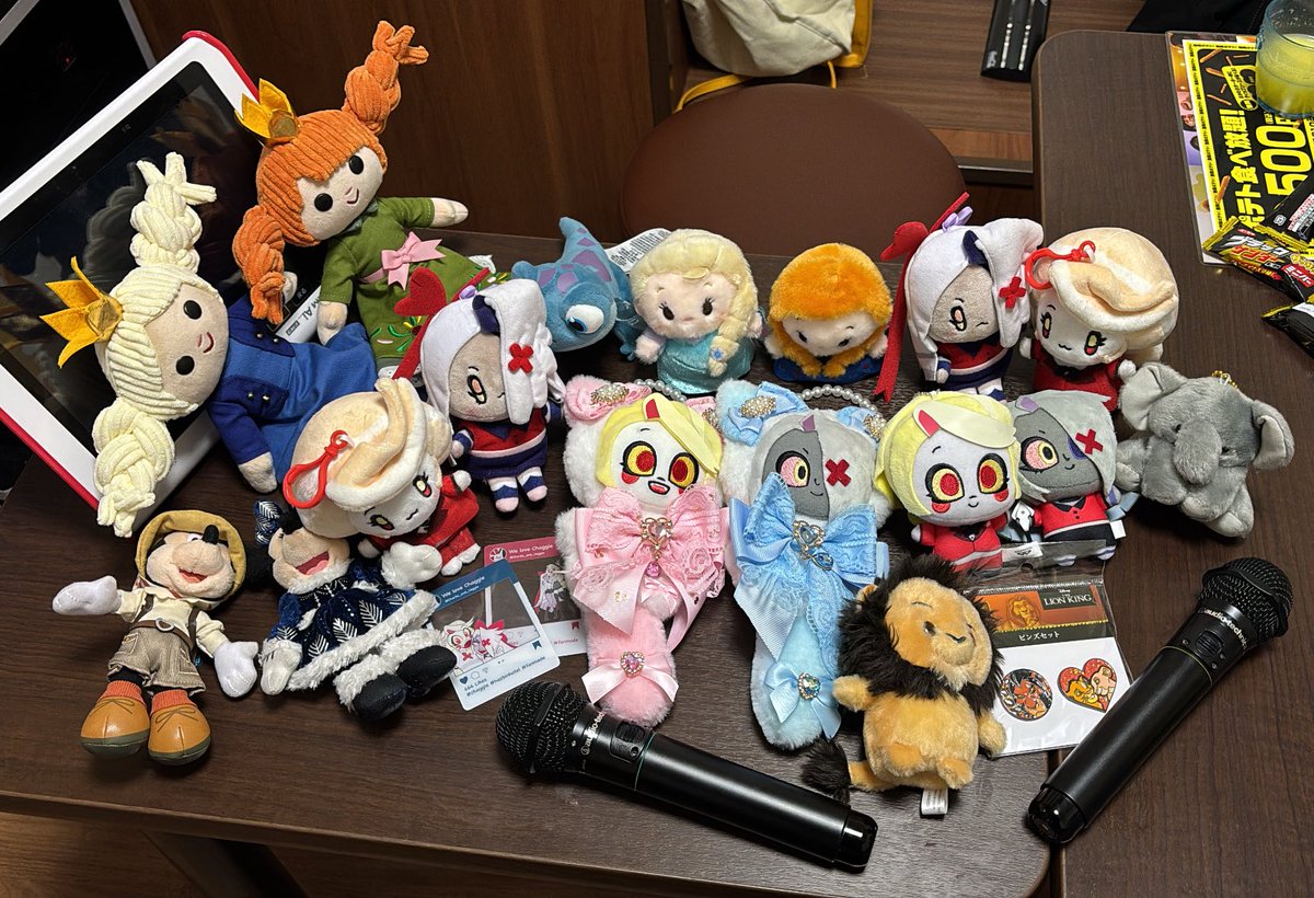 water_ohyeah's tweet photo. ディズニーカラオケ来たよ〜‼︎（遅）
@tori_kawaiine00 @03mi_illust @hanamidori_ @lll_loi https://t.co/V9b3kvHaOM