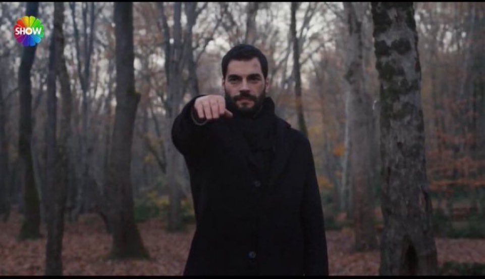 YelloAlo's tweet image. 🤔 So is this mis-translated or what am I not getting?… Have the writers forgot what happened or don’t care? #Vezir literally betrayed #Timur after kissing his hand. &amp;amp; what he did, is NOT forgivable in my eyes? What makes #Timur think the betrayal won’t happen again?

#Veliaht