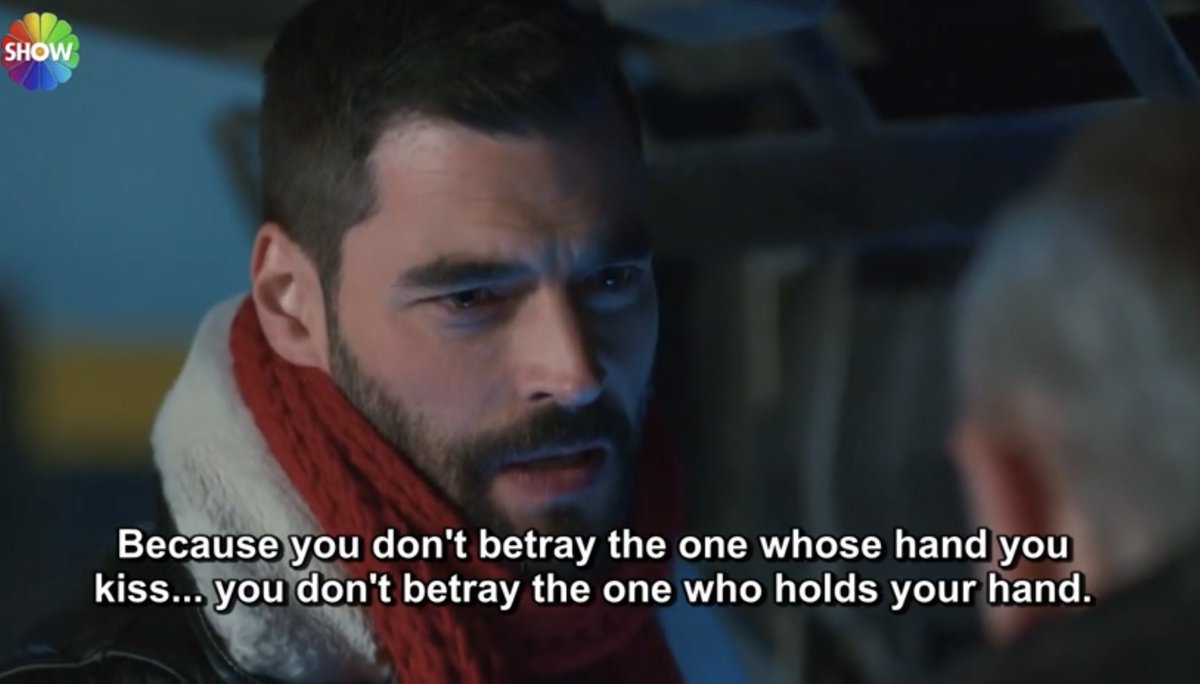YelloAlo's tweet image. 🤔 So is this mis-translated or what am I not getting?… Have the writers forgot what happened or don’t care? #Vezir literally betrayed #Timur after kissing his hand. &amp;amp; what he did, is NOT forgivable in my eyes? What makes #Timur think the betrayal won’t happen again?

#Veliaht