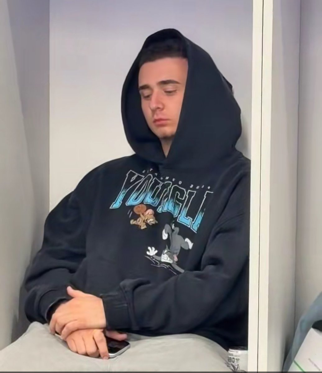 Lacy Updates tweet media