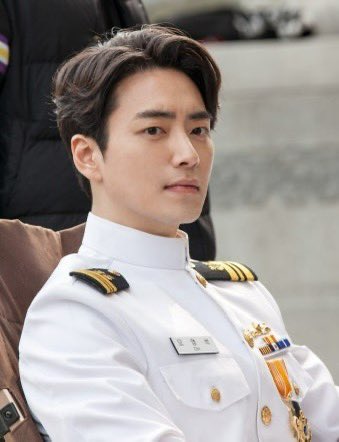duuralli's tweet photo. 왕사남 보수주인 이준혁 깊생해봤는데
그랬으면 절대 천만은 못가고
대신 트위터 흥도홍위 계정 천개 포타 흥도홍위 포스트 천만개쯤 생겼을 듯 https://t.co/4haSNDnB9h