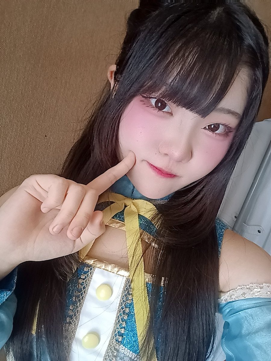 🎀アイドルコミッティーin Kagosima🎀
1部ありがとうございました！

2部のS☆UTHERN CROSSの出番は15;50〜です！💕

1部よりもっともりあがろーね！！💪🏻
今からシャケ弁当たべますΨ( 'ч' ☆)
 #山下乃愛 #鹿児島 #アイドル