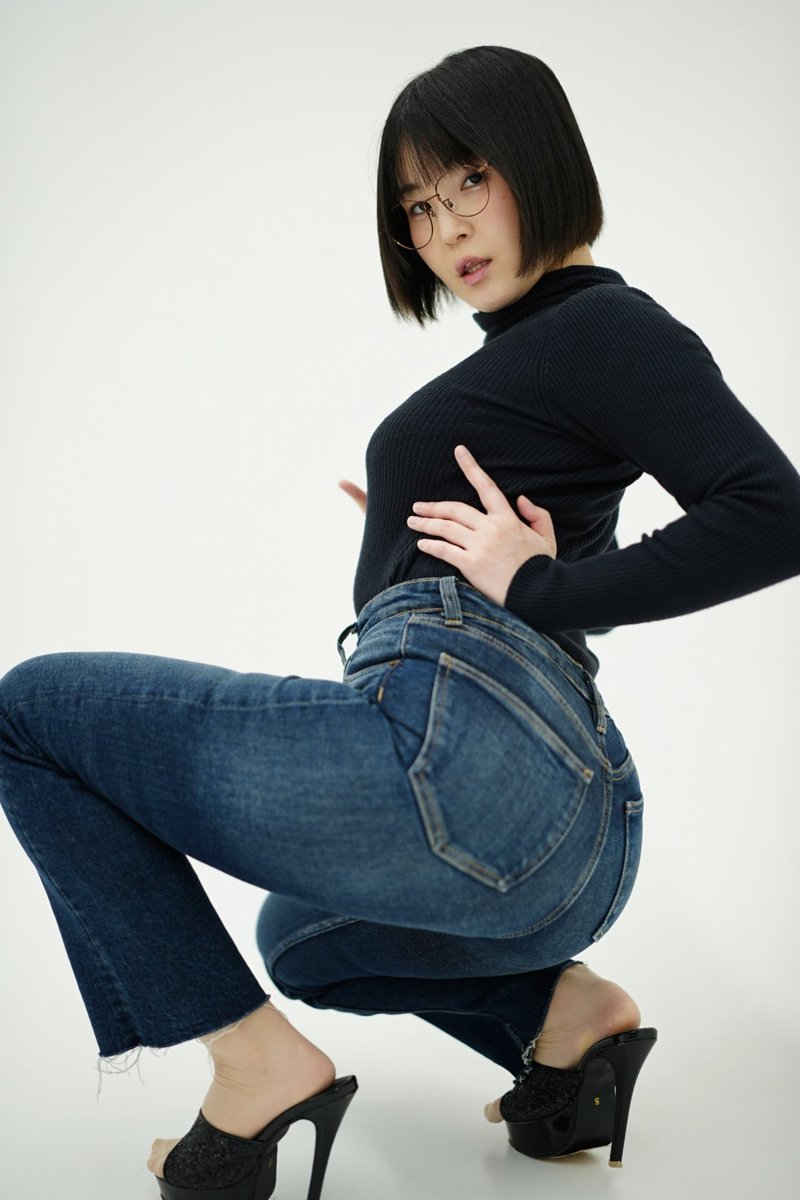 Yurina🍑さんのエロ画像、2026年03月01日14時25分04秒に投稿