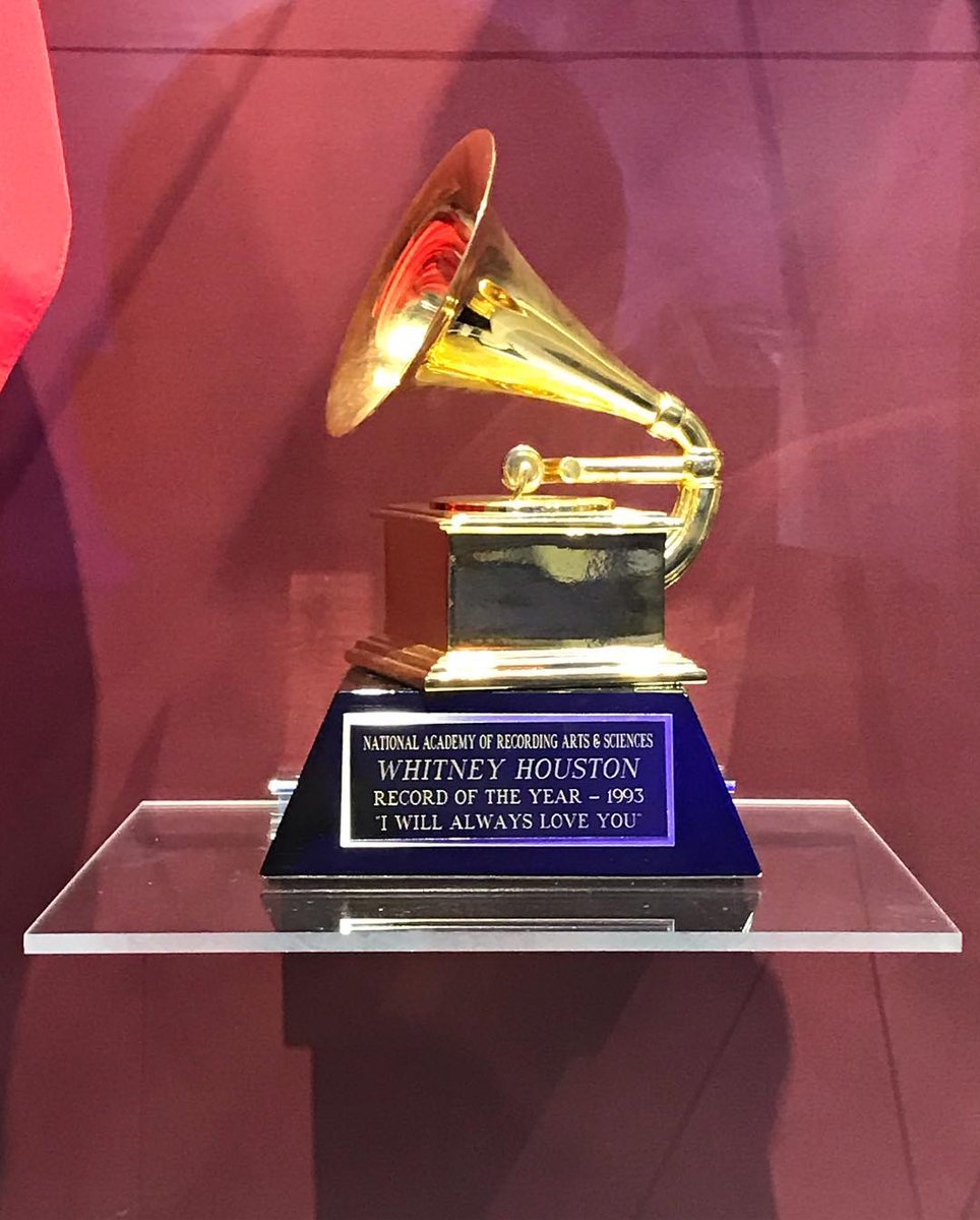 WhitneyHoustonFans tweet media