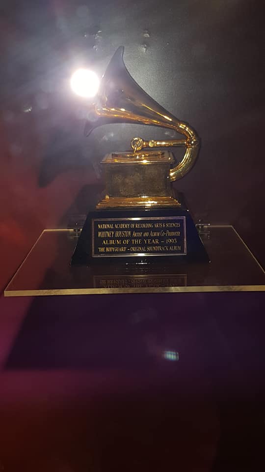 WhitneyHoustonFans tweet media