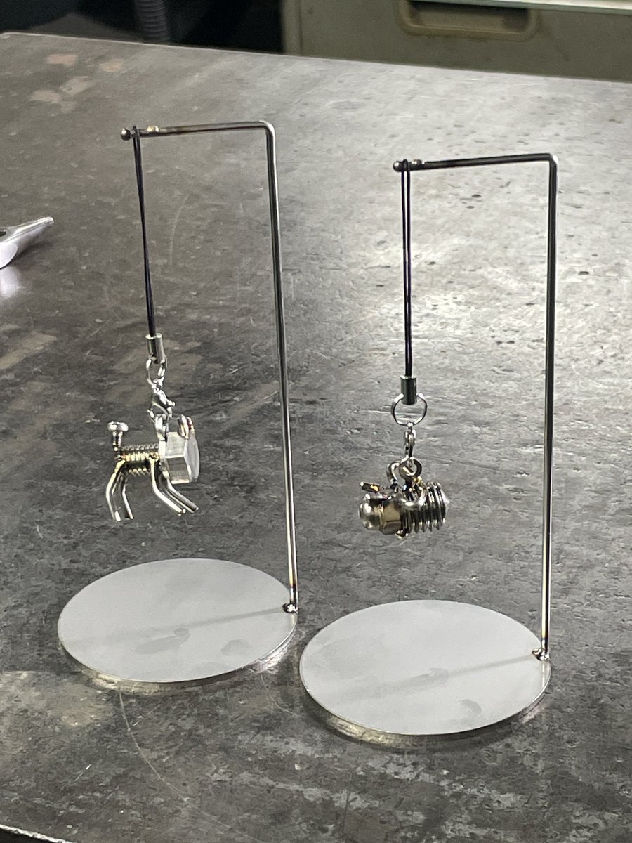 展示用スタンドの製作🐕🐝#ネジマル