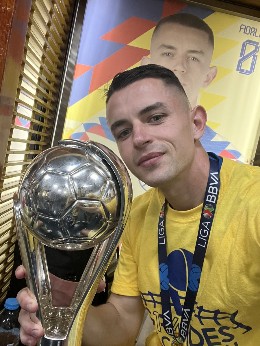 CarSan_11's tweet photo. Tú, solo tú, eras el corazón de este equipo. https://t.co/8PgQnkdeIF
