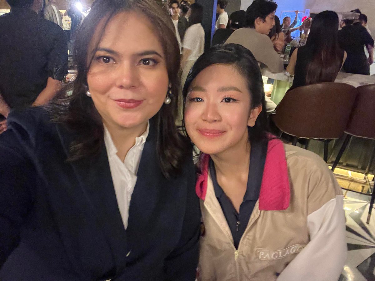 HaponesaHime's tweet photo. Tita Jem with Caprice. She congratulated Cap for winning the Kapuso big winner title!

NASAAN SI HEATH 
NASAAN SI HEATH https://t.co/PNXCMImCGn
