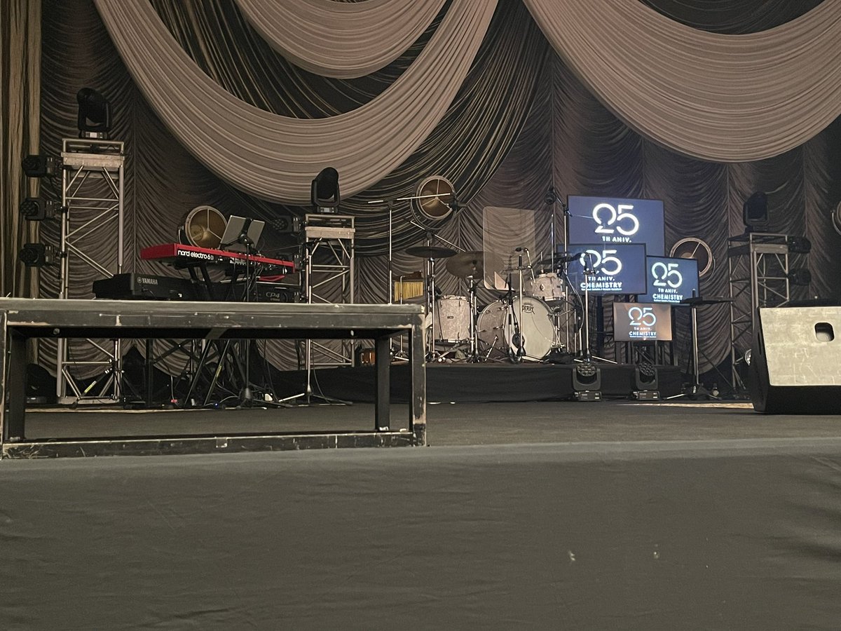 昨日はCHEMISTRYのライブに参戦🔥
初めての最前列🤩
神すぎたー😍
目の前のお立ち台に2人が交互に来てくれた時は死んじゃうかと思ったー🫣
2人ともふわっと良い香り🤍
良い香りまで堪能できるって最高すぎです👍
この2人アラフィフですって💦
変わらないわぁー☺️
#CHEMISTRY
#25周年