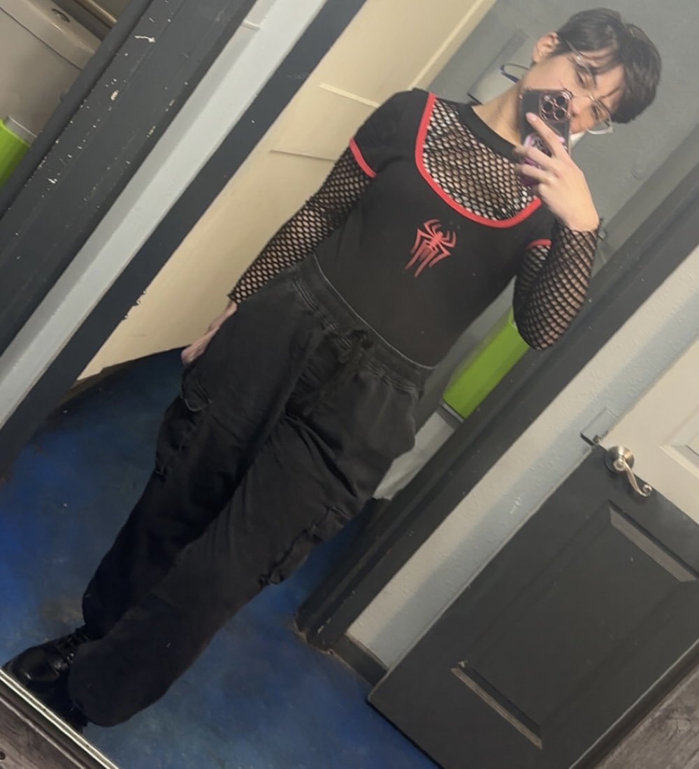 SweetDevil_xo's tweet photo. not your friendly neighborhood anything 🕷️ https://t.co/tpbkQFM60L