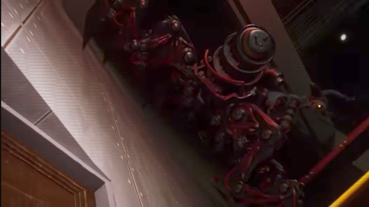 BlixkCam's tweet image. #Oliver: got to make sure nothing gets that door.