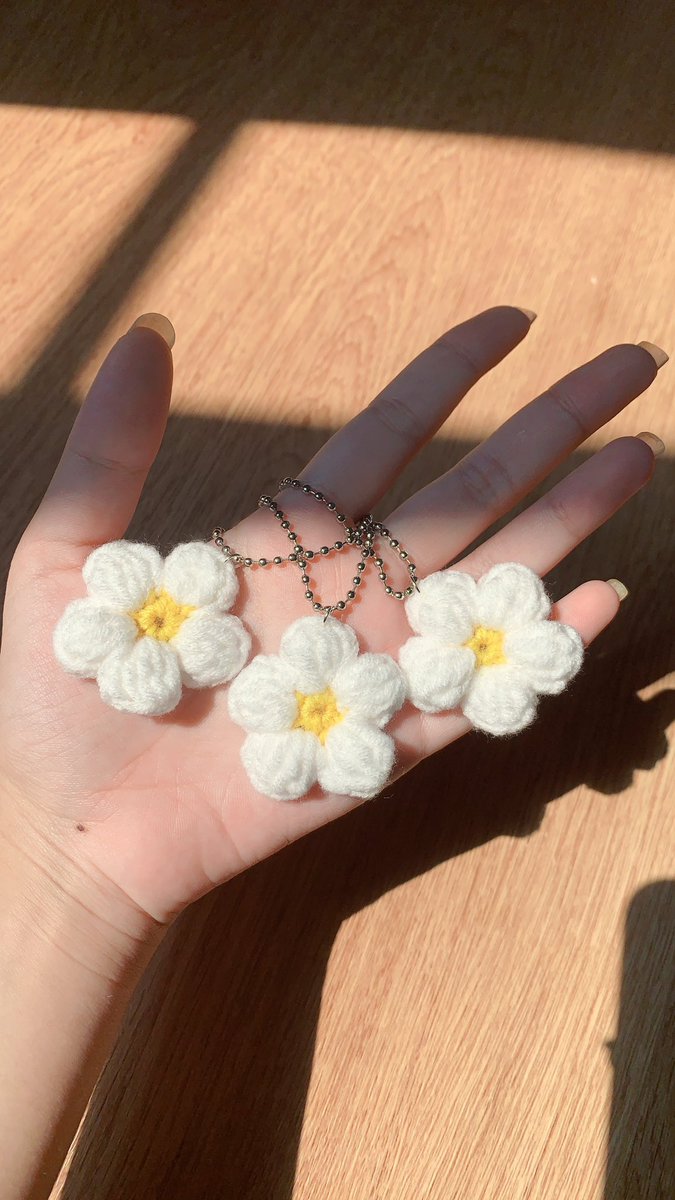 nninin07's tweet photo. กลับมาแล้วเทศกาลปัจฉิม🎓
🌼พวงกุญแจดอกเดซี่🌸
เรทราคาต่อชิ้น✨
1-10=20฿
11-20=18฿
21-30+=15฿

ฟรีแพ็คเกจเมื่อสั่งครบ30ชิ้น✅

ค่าส่ง35฿📦 
🔴รับงานเร่ง
#รับทําของปัจฉิม #รับทําของแจกหน้าคอน #ของปัจฉิม https://t.co/LQ3TAgOPam