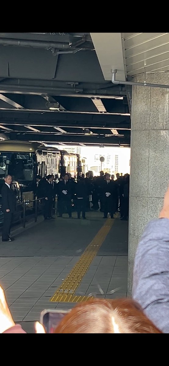 大谷さん後ろ姿だけwでもデカいw

まさか遭遇するとは、、、
侍ジャパン　無事新大阪着いて何より!