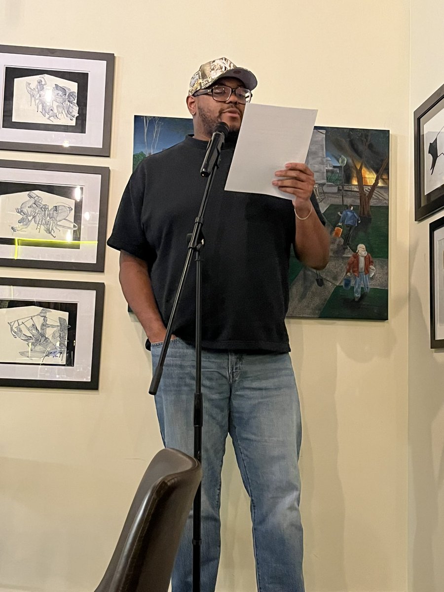 head sean in charge tweet media