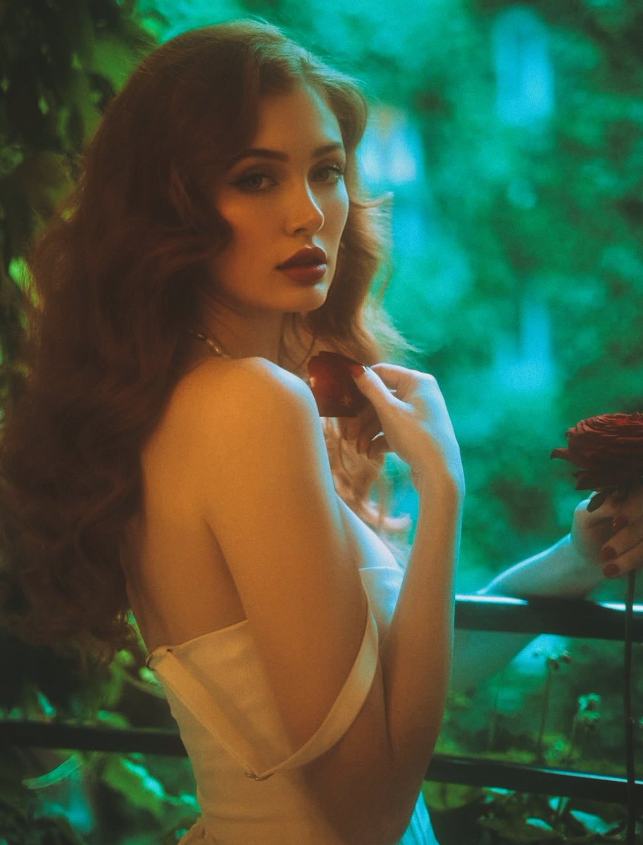 Aᥒgᥱᥣιᥒᥲ Lᥡkᥲι᥆᥉ tweet media