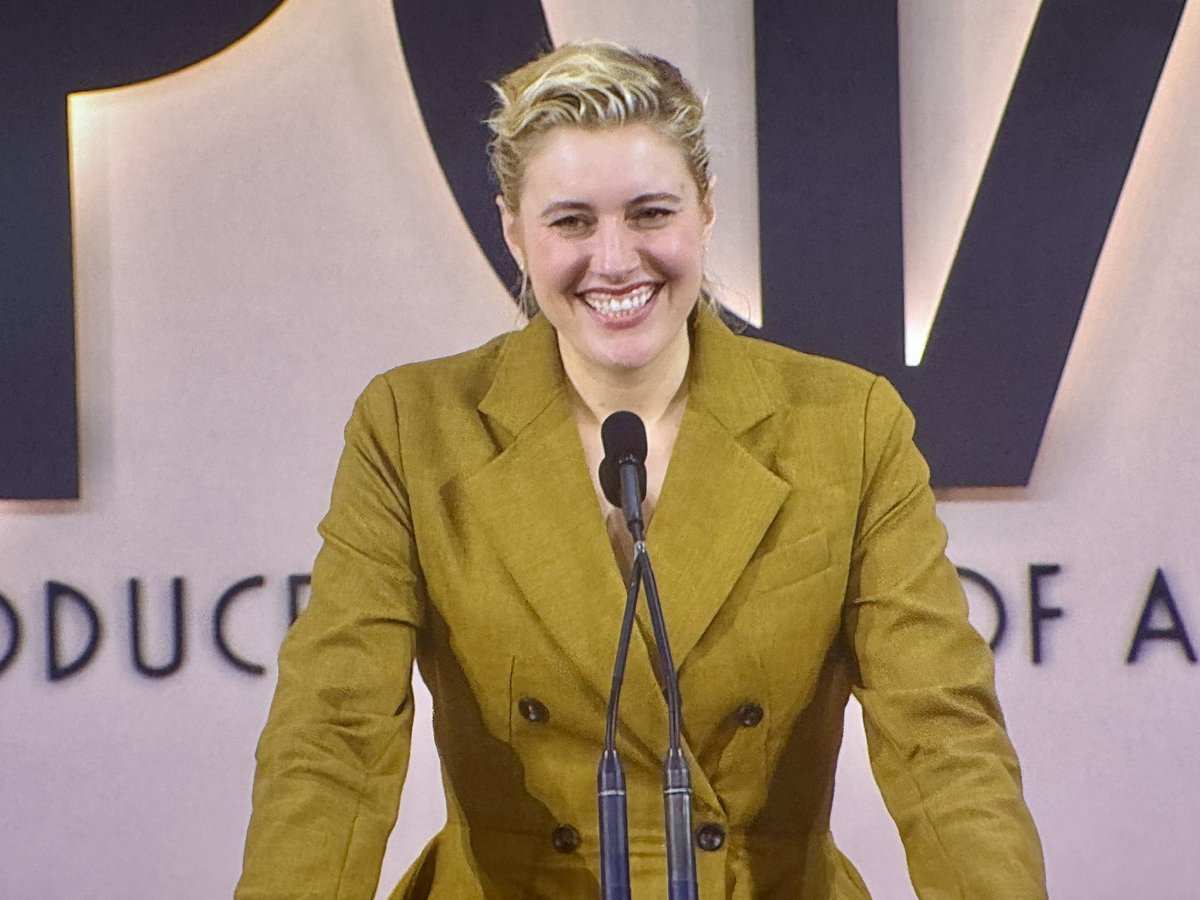 Kyle Buchanan tweet media