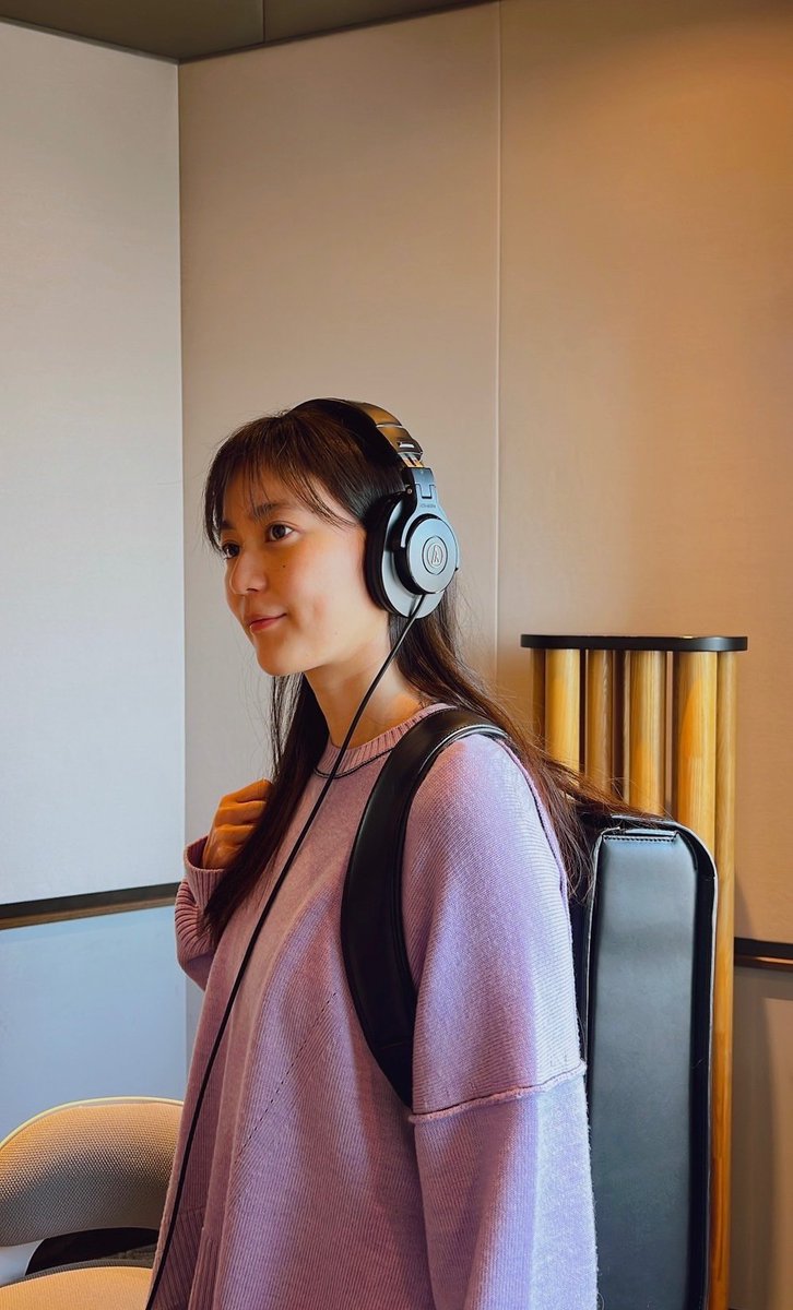 かわいい！！！
通勤バッグが常に黒のバックパックだから、ランドセルもなんかいいな…お高いやつか？

#生田絵梨花