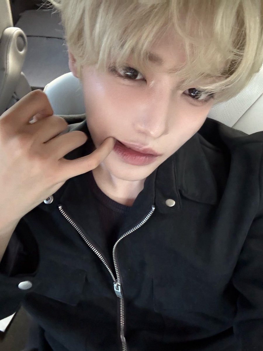 장핝음 꼴카이브 tweet media