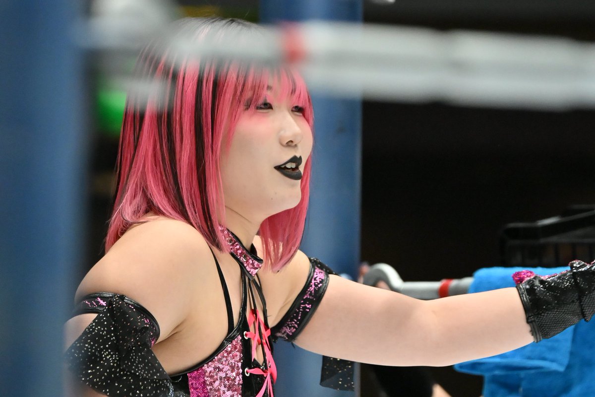 shin1shin76's tweet photo. 2026.02.21
スターダム
エディオンアリーナ大阪
第2競技場
Pink❤️Devil
吏南選手
#PinkDevil #吏南
#STARDOM https://t.co/V6K2wuAyhj