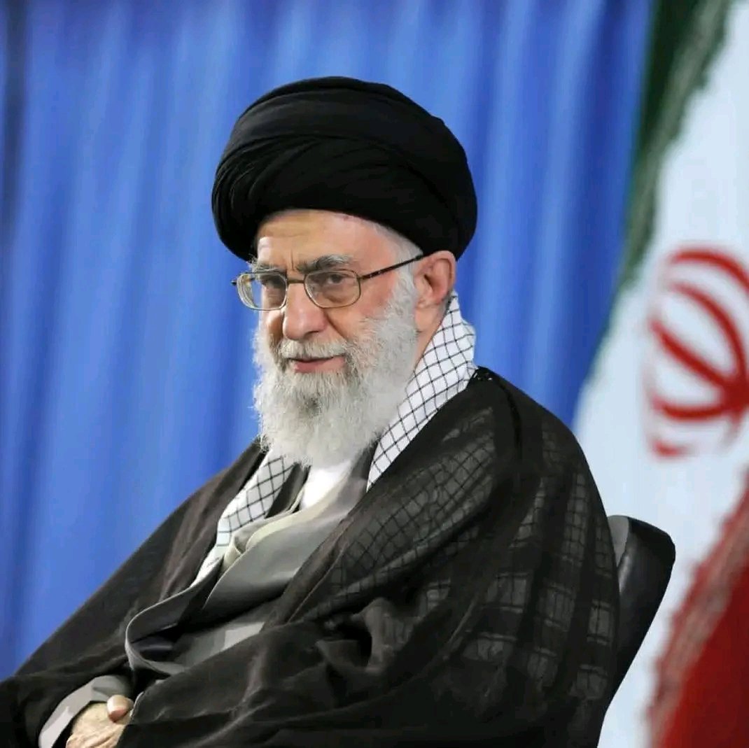 SMJamro___1's tweet photo. "He accepted d e a t h but didn't bow down. Iron man of history, with steel nerves. RIP, Muslim Leader 🙏🏻"
#AyatollahKhamenei 
#Iran 
#Khamenei #standwithIran https://t.co/XQ20oQ82fp