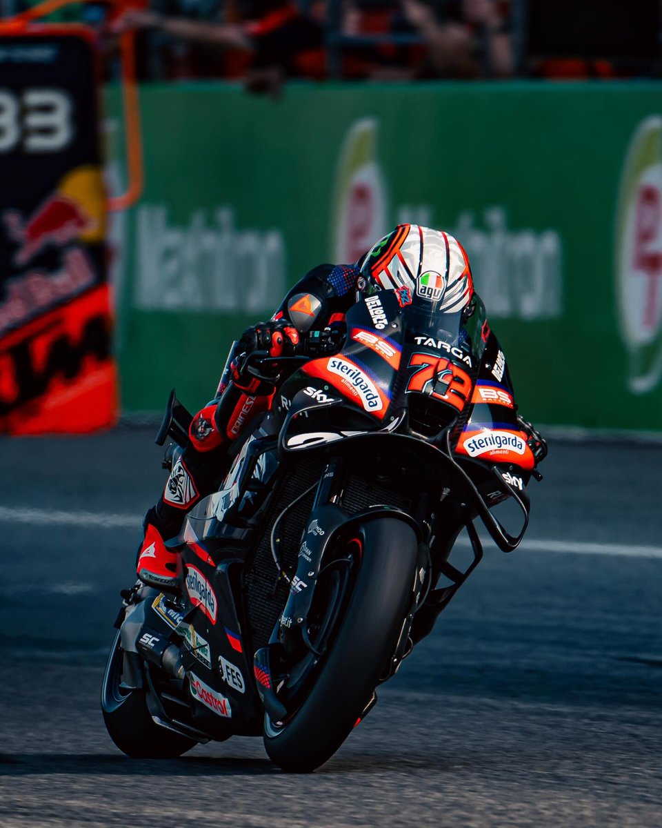 ApriliaPlanet's tweet image. GRANDISSIMO ❤️ #MarcoBezzecchi
❤️💪🏻❤️💪🏻❤️💪🏻❤️💪🏻
.
#Amazing @ApriliaOfficial  ❤️🇮🇹🔥
#TheMostBeautifulMotorcycle
.
#MotoGP 🤩🤩🤩
.
@VitoBezzecchi
@Marco12_B
@72Marco30853 
.