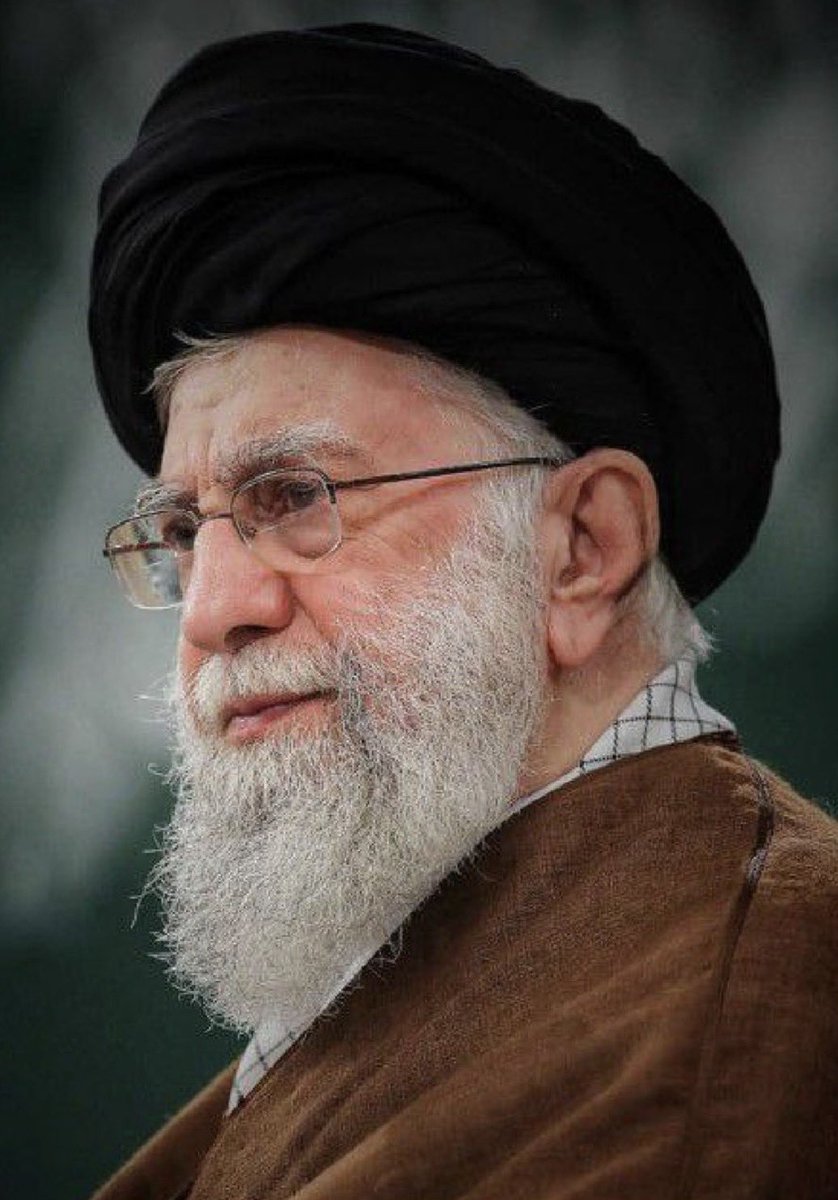 tahirlone15974's tweet photo. Indeed, to Allah we belong and to Him we shall return Deeply saddened by the martyrdom of Ayatollah Ali Khamenei. His strong faith and fearless stand never bent he chose shahadat over surrender. We salute his unbreakable legacy .Words fall short to express this heavy grief and pain. Heartfelt condolences to the people of Iran and the entire Ummah in this great loss. Those who failed to stand with Iran will deeply regret it when Israel turns on them next. May Allah grant him the highest place in Jannah.
@MehboobaMufti 
@parawahid 
@MirAijaz89 
@jkpdp 
#Khamenei #Iran #Shahadat #Resistance