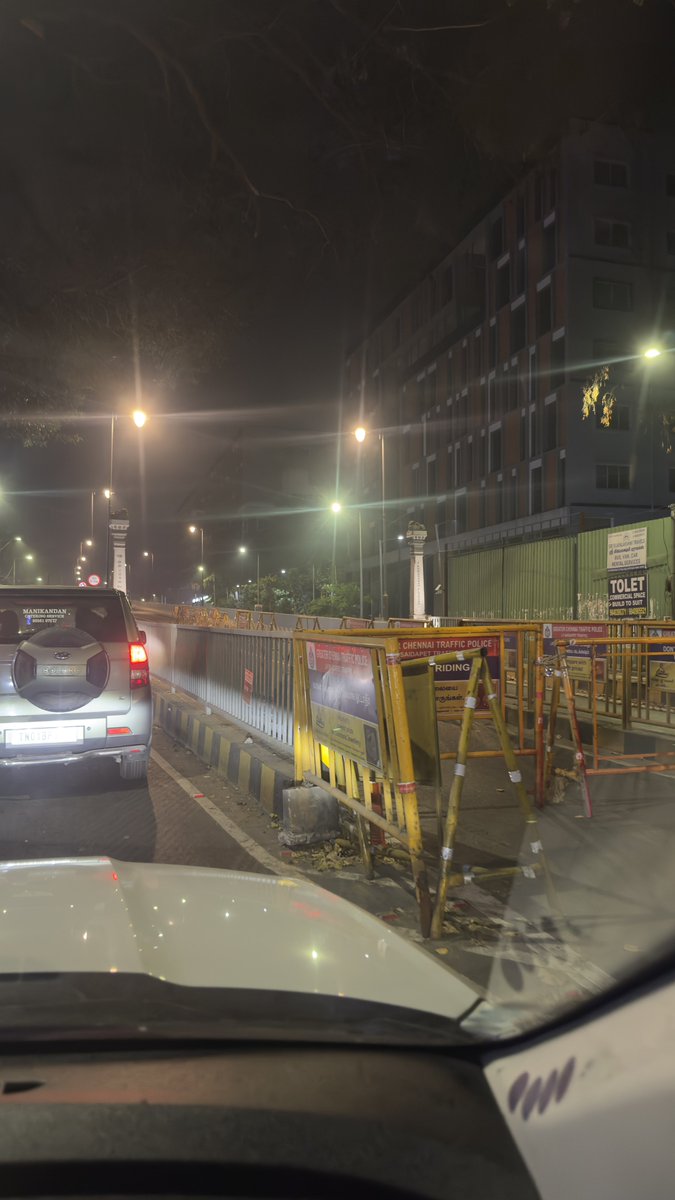 hariharangaj's tweet photo. What’s the point of building flyovers in Chennai if they are barricaded every night at 10 PM? Shutting down infrastructure because of an inability to manage safety is poor administration. Stop making the public pay for extra fuel and time! 🛑🛵 #Chennai #CivicIssues https://t.co/OhJdz3l4oL