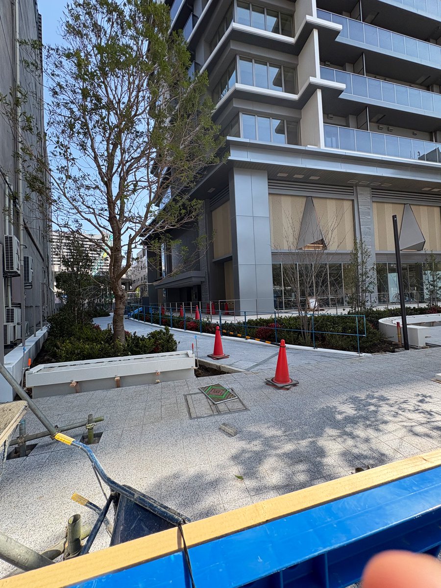 限界サラリーマン tweet media