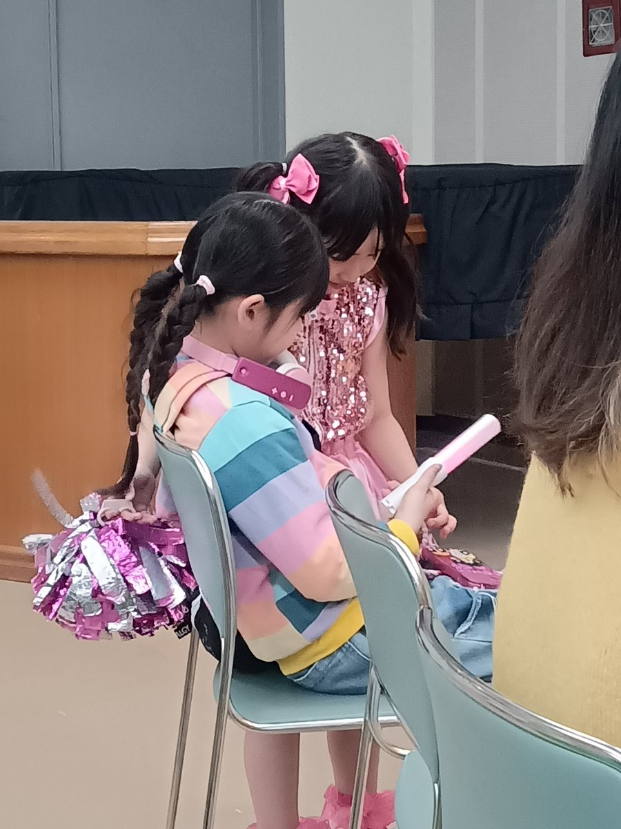 ApwB0dZYTF7fPAu's tweet photo. 今日はりなぴキッズ部門会長を見に早良区のSAWARAPIAに行ってきました✨️そしたらりなぴママから「のんぴ」居るよ✨️って聞いたので確認したら、のんぴが居ました✨️コレがそののんぴです✨️
#SAWARAPIA
#魔法使いマルシェイベント
#のんぴ https://t.co/yNZJcWt5pz