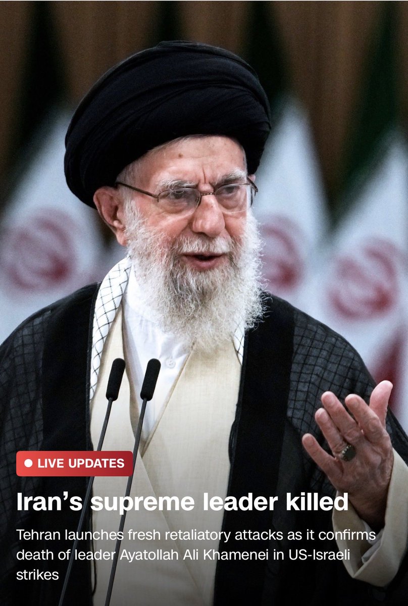 Frosty Bear🍸 tweet media