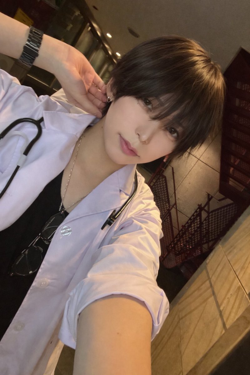 minato_re_co's tweet photo. 一応高学歴には入ります。本当だから!事実だから!嘘ついてないから!ほんまやで、なんでやねん、しらんけどぉおお!!!!!
#福岡 #中洲 #天神 #コンカフェ #メンコン #KAWAIILABO #入りたい https://t.co/YHgrxBzgVx