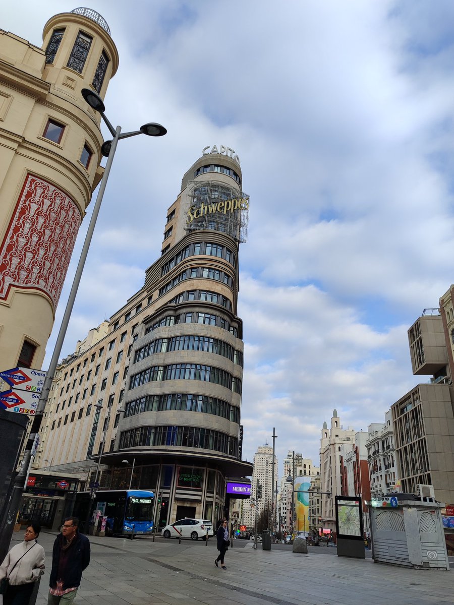 Típico edificio del fallout controlado por supermutantes