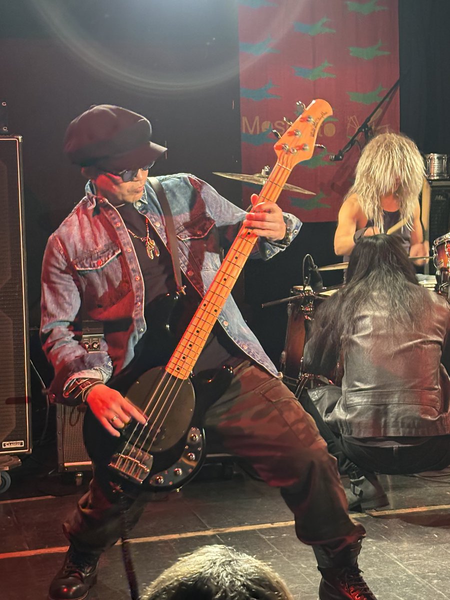 かんず tweet media