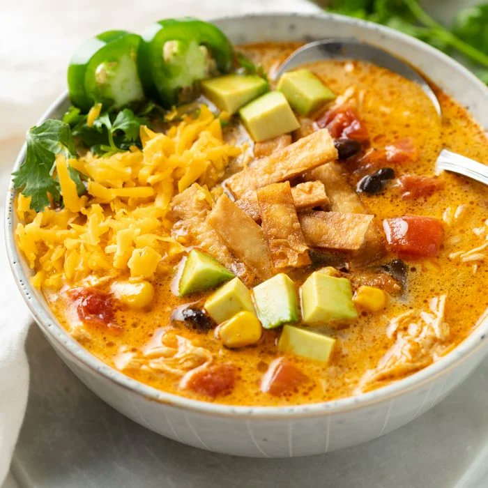 daisymaysss's tweet photo. Playing ESO for the first time on twitch! Come watch the best gameplay ever totally not click bait haha #ElderScrollsOnline #twitch #gamer #notaustralian #tortillasoup #streamer
also here is chicken tortilla soup
https://t.co/cOvdPvvEvp https://t.co/xAljv0NFcq