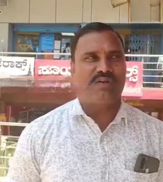 NalinisKitchen's tweet photo. A farmer repaid his ₹50,000 loan in full.
- After a few months, the bank contacted him to pay the remaining balance of ₹9.34.
- He visited the branch, paid ₹10, and asked for ₹0.66 back.

He said, “If banks count every paisa from us, shouldn’t we count ours too?” https://t.co/EtvHuj7Sdh