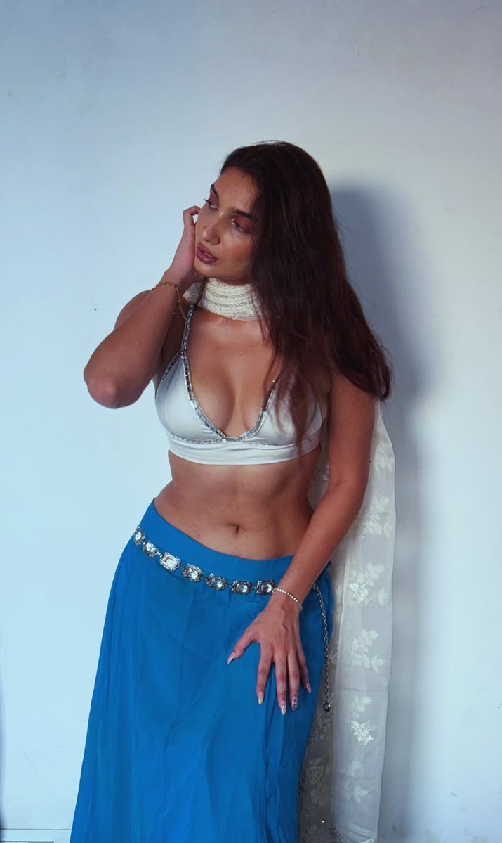 Hotness overloaded 🥵