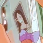 awe i think the girl on her phone cover is her older sister we see in the other comics, sua loves her sisters so much