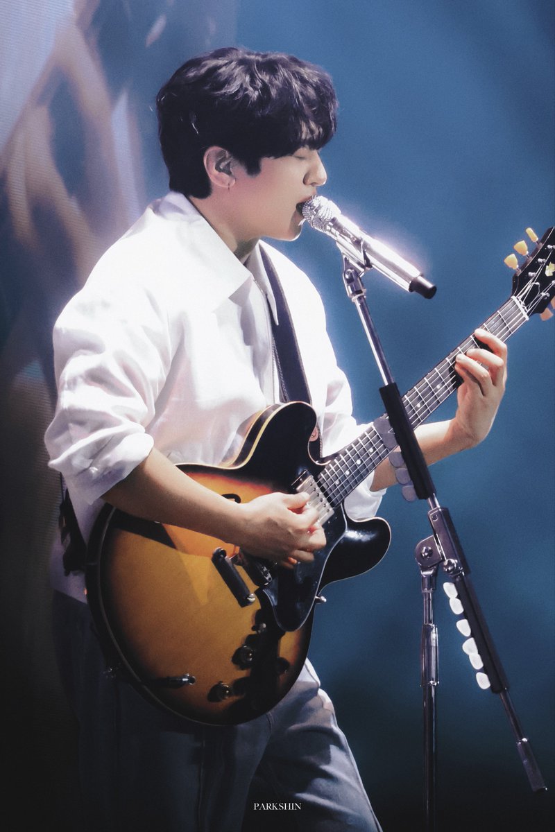 𝐒𝐇𝐈𝐍 tweet media