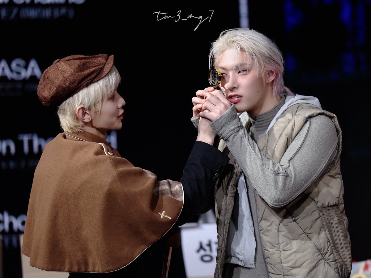 They look so cute when they are in the same hair colour💛pabo brothers

#ATEEZ #ATEEZfanart #에이티즈 #ANITEEZwith #여상 #민기 #yeosang #mingi