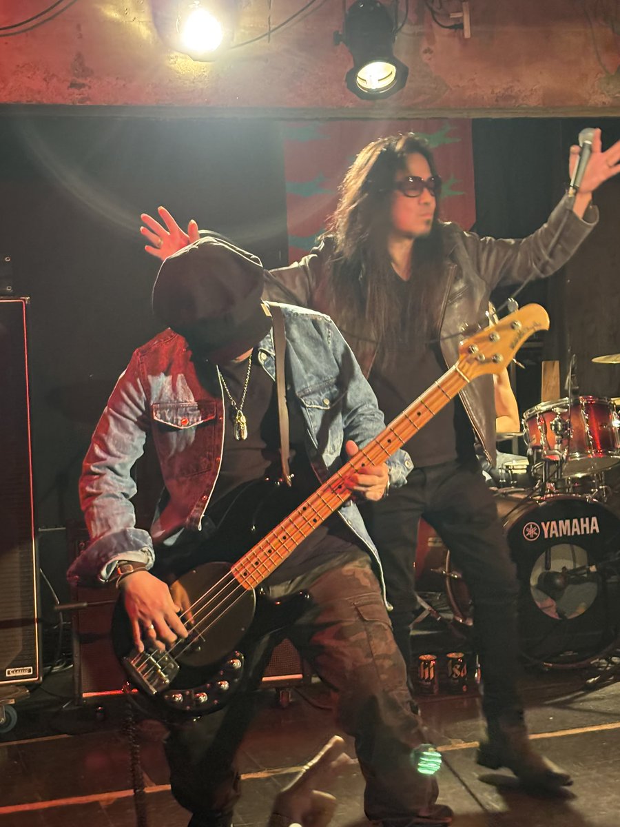 かんず tweet media