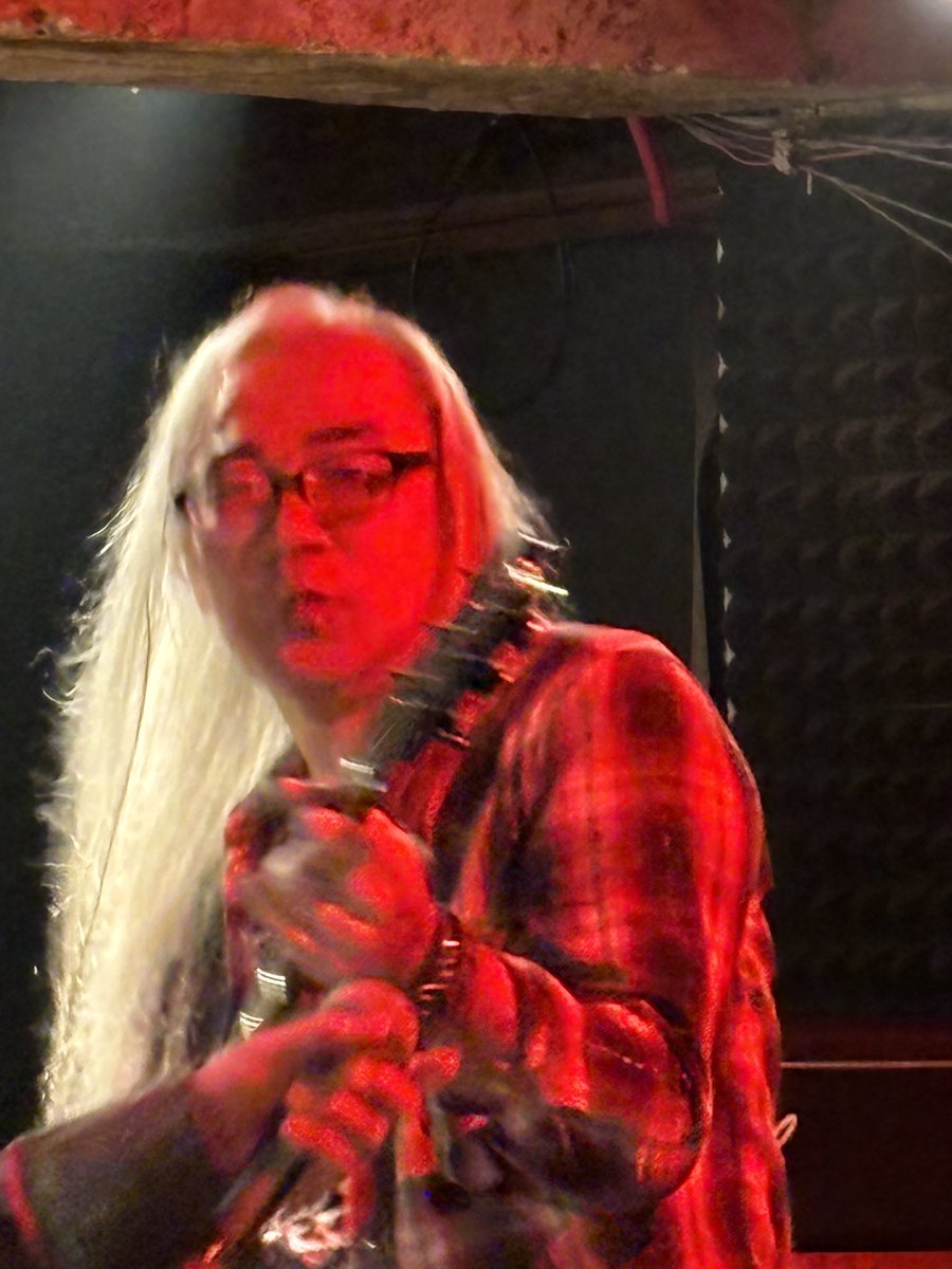 かんず tweet media