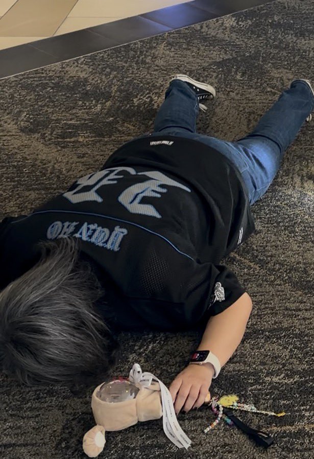 𝚝𝚊𝚗𝚢𝚊 🌹 (𝘺𝘦𝘰𝘴𝘢𝘯𝘨’𝘴 𝘤𝘩𝘪𝘤𝘬𝘦𝘯) tweet media