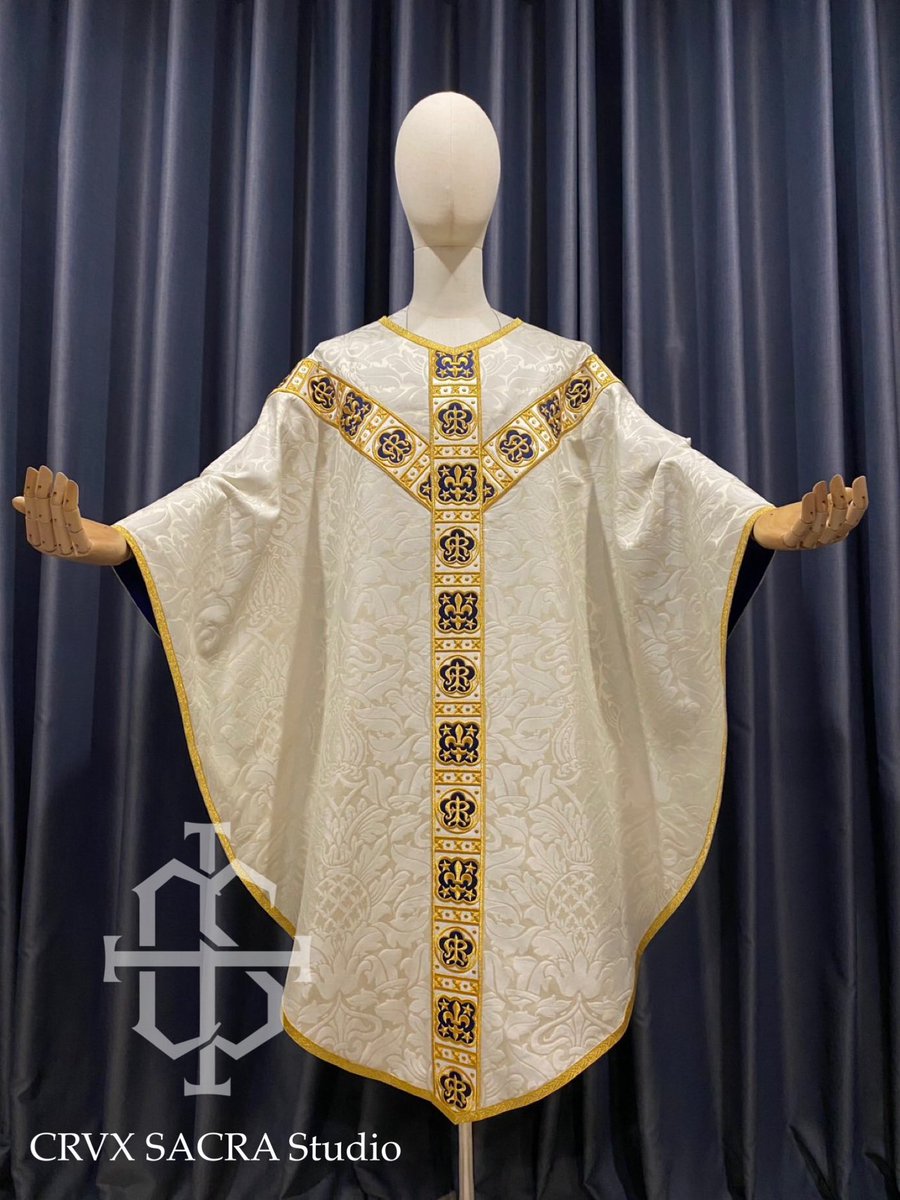 สวยงามตามที่ออกแบบไว้ ชุดกาสุลาสำหรับมิสซาละติน (Low Mass Set) สำหรับใช้ในจารีตเดิม ที่ใช้ถึงฉบับปี 1962 เตรียมส่งไปให้คุณพ่อคนสั่งทำที่อเมริกา 🙏🏻😇

#CRVXSACRAStudio