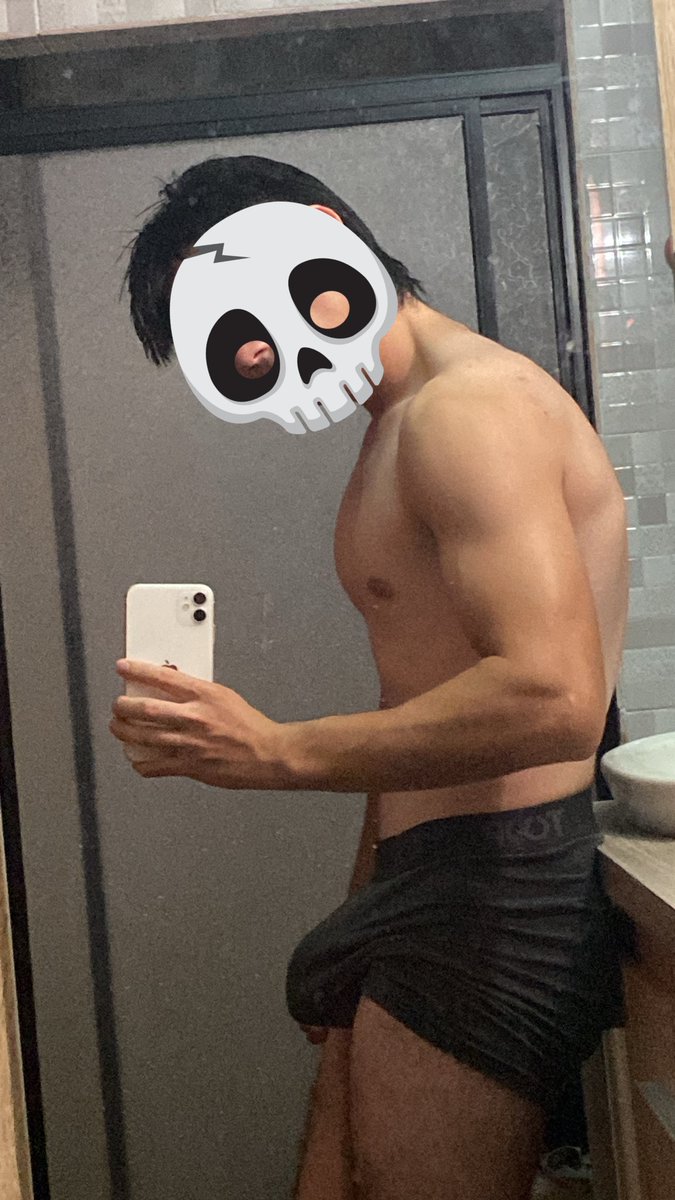 AtLasaM18's tweet photo. Manden unos mensajes 😔 https://t.co/P7BVXRiAAj