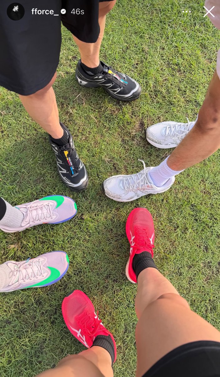 16 มีนา #ForceBookShowReal คือแก๊งนักวิ่ง 3 คนวีน 1 คนถ่ายรึป่าวนะ

#fforce_ #kasibook 
#ฟอสบุ๊ค #forcebook