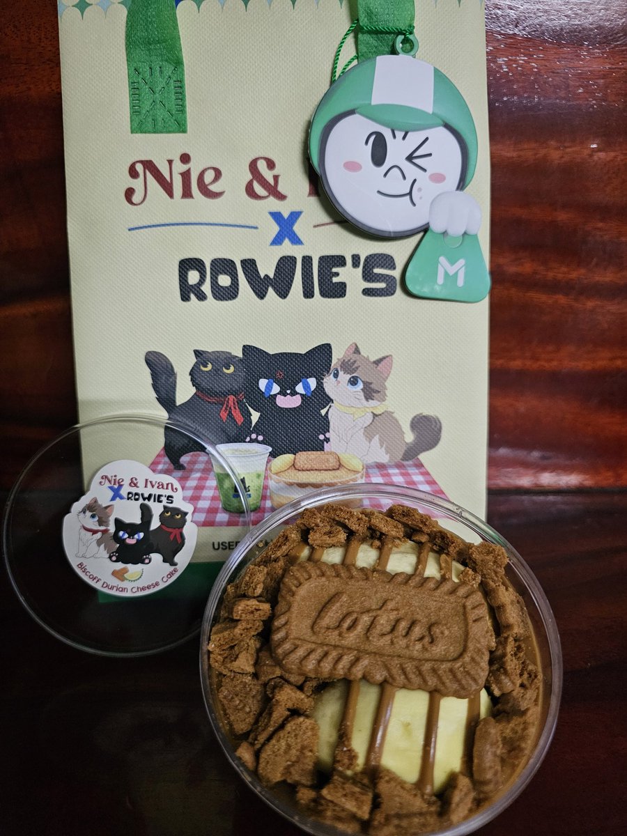 เอาเลยปะ เริ่มเลยปะ มาล้าวววววว ฉ่ำๆแบบเต็มคำ ใครยังไม่ลองจะคุยกับเขาไม่รู้เรื่องนะค๊าบบบบบ 🍰🍰🍰🔥🔥 ถุงน่ารักกรุบกริบมากเลย❤️
#nieandivan  #nieandivanxrowies 
#nenevader #Qalanôir