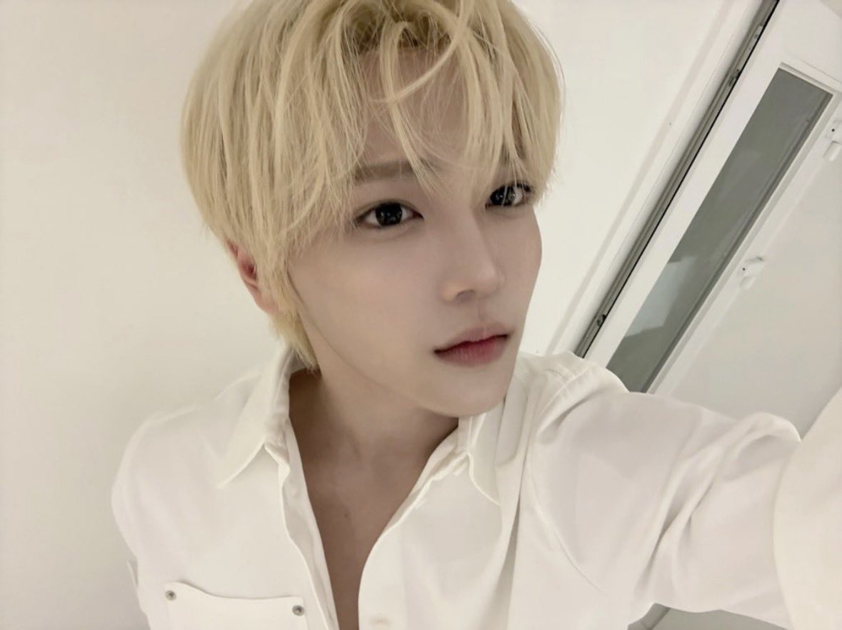 hes so pretty (,,>﹏<,,)♡