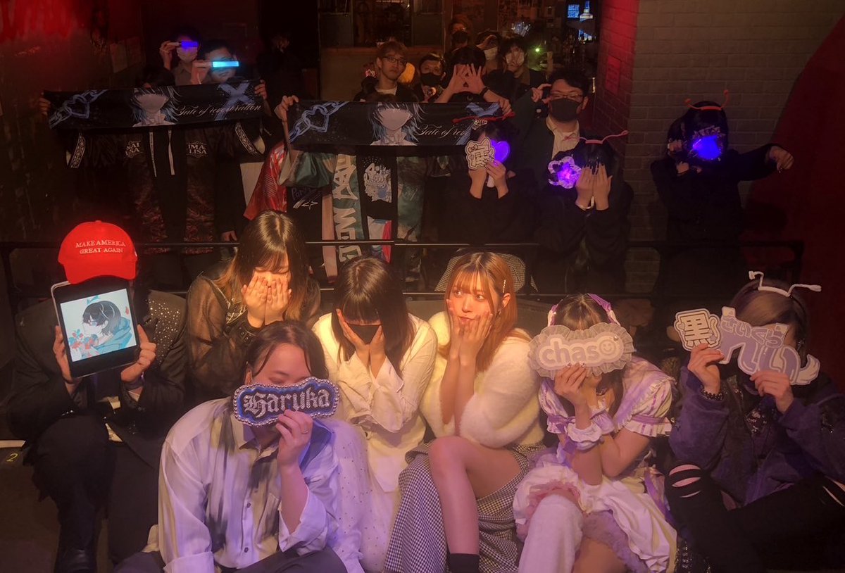 Live Information tweet media